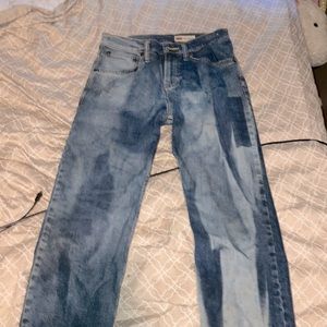 Slim fit wrangler jeans flare at the bottom